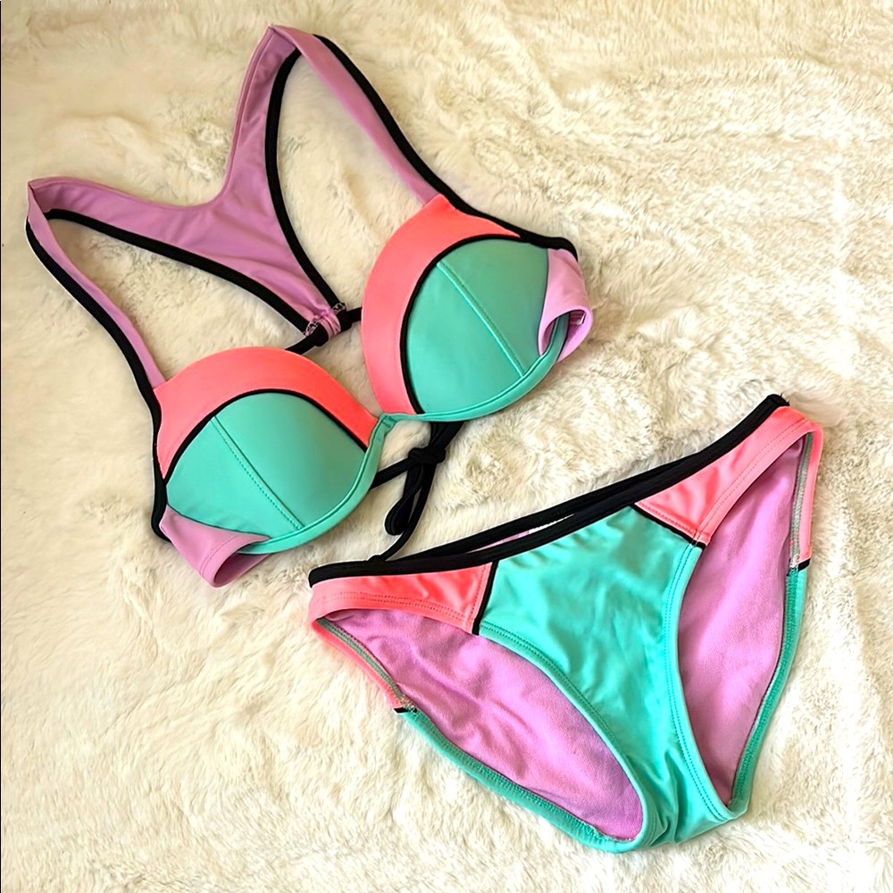 Color block bikini